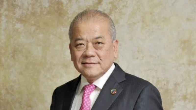 【名人传记】从警界到商界 吴添泉谱写传奇人生